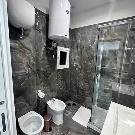 Jemms Holidays Nápoly